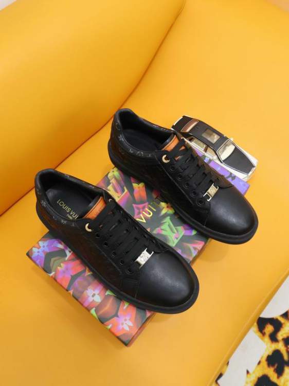 Picture of Louis Vuitton Shoes _SKULVsz38-44mnf032215280